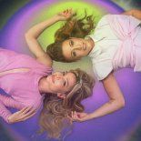 A 19 años del estreno de la serie, las protagonistas de Patito Feo vuelven a los escenarios. A 19 años del estreno de la serie, las protagonistas de Patito Feo vuelven a los escenarios.