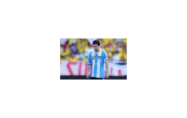 Messi volvió muy cansado de jugar con la Selección.