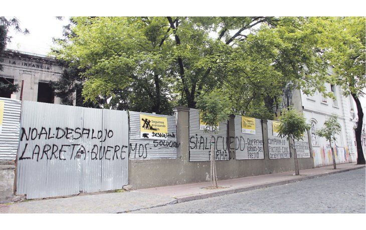 ámbito.com | Tensión por el inminente desalojo del exPadelai