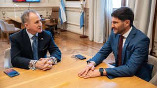 Maximiliano Pullaro recibió al embajador de EEUU, Peter Lamelas. Maximiliano Pullaro recibió al embajador de EEUU, Peter Lamelas.
