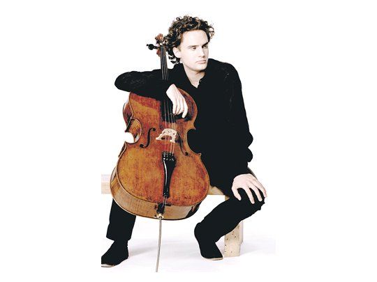 Leonard Elschenbroich, solista en el concierto 104 de Dvorak en el Colón, ofreció una brillante interpretación.