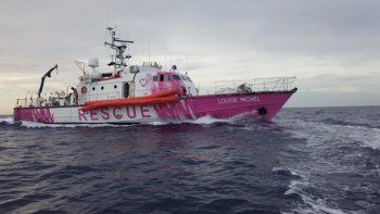 La&nbsp;Louise Michel pide ayuda desde el mar Mediterráneo&nbsp;