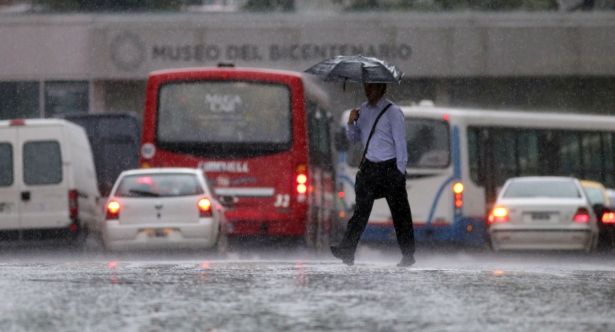 El SMN emitió un alerta meteorológico en 8 provincias. El SMN emitió un alerta meteorológico en 8 provincias.