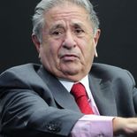 En la actualidad, Duhalde continúa en diálogo político con dirigentes bonaerenses. En la actualidad, Duhalde continúa en diálogo político con dirigentes bonaerenses.