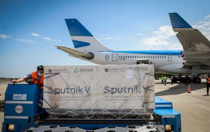 Confirman que la demora en el segundo componente de Sputnik V se resolverá en agosto.