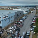 La empresa, con más de 140 empleados, también enfrentó diversos problemas sindicales. La empresa, con más de 140 empleados, también enfrentó diversos problemas sindicales.