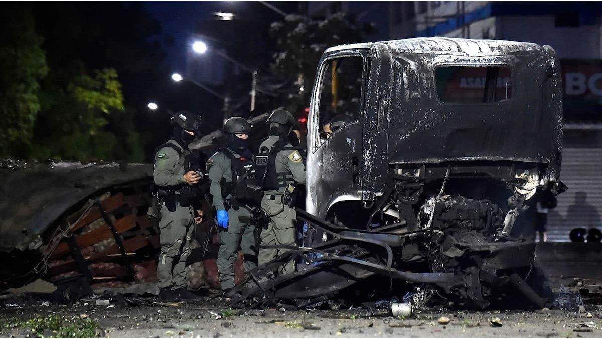 Explotó un coche bomba en Colombia a pocos días de la asunción de Abelardo de la Espriella: hay al menos 11 heridos