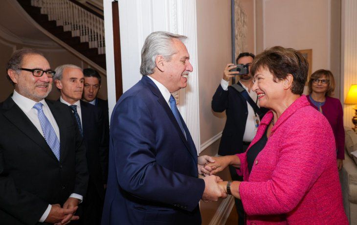 Alberto Fernández y Kristalina Georgieva conversaron durante la cumbre del G20 que se desarrolló en Nueva Delhi.