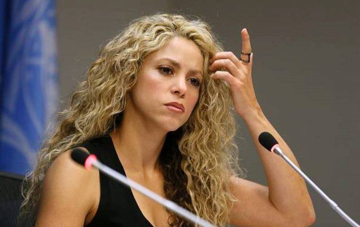la fiscalia de barcelona pide ocho anos de prision para shakira