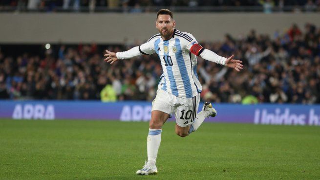 Capitán al rescate. Con una genialidad Lionel Messi rompió un partido que estaba destinado al 0 a 0.
