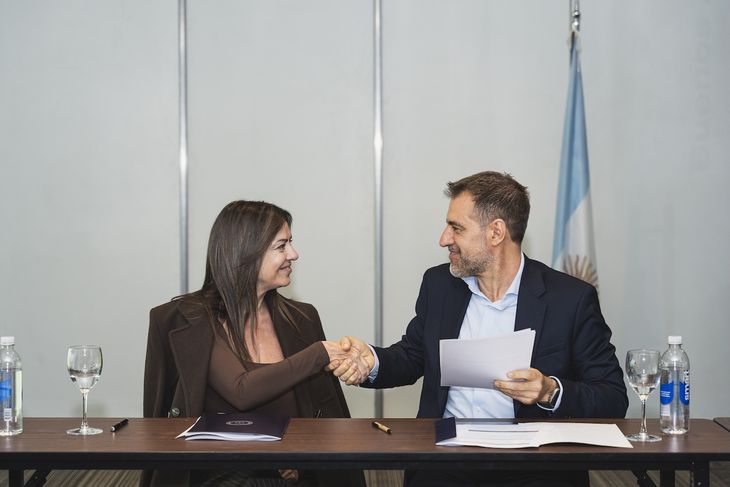 La ministra Pettovello junto a Fiuza.