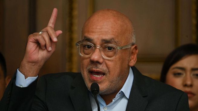 El jefe de campaña del comando Venezuela Nuestra, Jorge Rodríguez