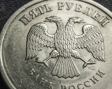 El extraño caso del rublo: tocó máximos desde 2018 frente al dólar y es la moneda de mayor crecimiento en 2022
