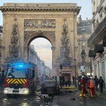 Francia: protestas contra el costo de vida y el deterioro de la educación pública derivaron en enfrentamientos, incendios y ataques a edificios públicos