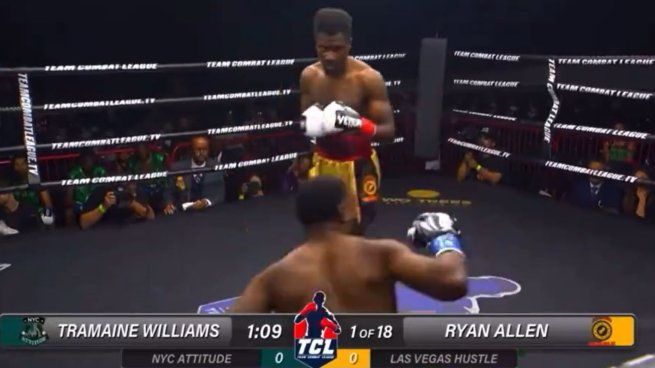 Un boxeador se desplomó en plena pelea y causó conmoción