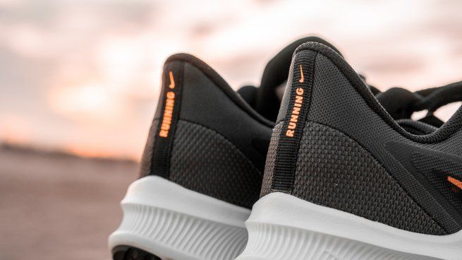 Encontrá las mejores ofertas de zapatillas en este Cyber Monday.