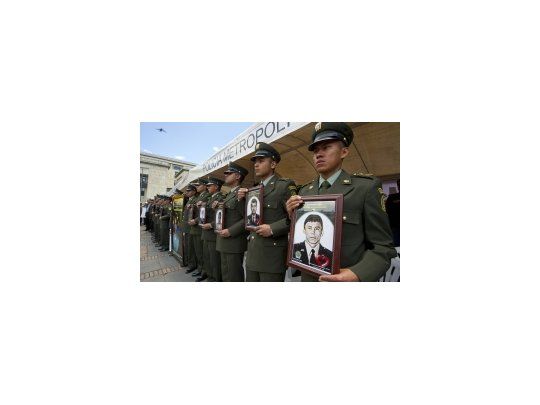 Las FARC anunciaron fin de secuestros de civiles y liberación de 10 rehenes