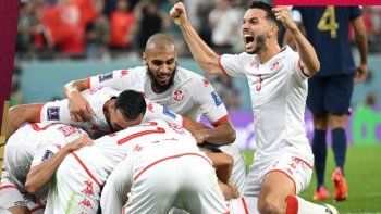 mundial de qatar 2022: tunez le gano a francia pero no le alcanzo