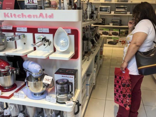 Según CAME, los rubros más perjudicados fueron los de bazar y regalos.