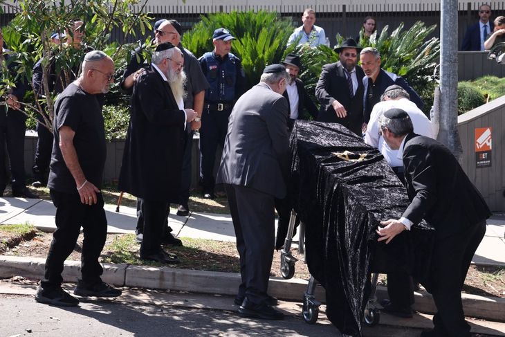 Los rabinos asesinados durante el evento de Janucá fueron despedidos por familiares, colegas y fieles. Los rabinos asesinados durante el evento de Janucá fueron despedidos por familiares, colegas y fieles.