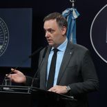 Manuel Adorni sobre el reclamo de Fuerza Patria: El resultado que importa se verá el 10 de diciembre. Manuel Adorni sobre el reclamo de Fuerza Patria: El resultado que importa se verá el 10 de diciembre.