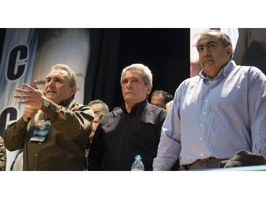 Juan Carlos Schmid, Carlos Acuña y Héctor Daer tendrán este miercóles su primera actividad oficial como trinvirato de la CGT.