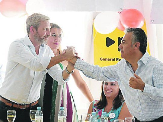 Unidad. Rogelio Frigerio acompañó a Alfredo Cornejo en la presentación de la fórmula para la gobernación de Río Negro, que estará encabezada por el diputada UCR, Lorena Matzen.&nbsp;