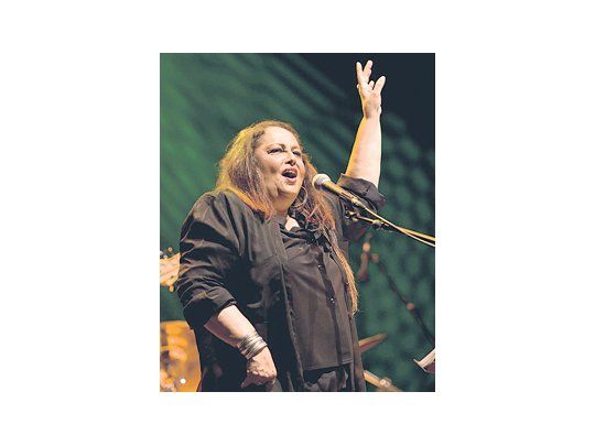 María Creuza: «Mi llegada a edad tan temprana, apadrinada por Vinicius, generó muchos celos. Me llevó años y trabajo probar que valía y que tenía algún talento».