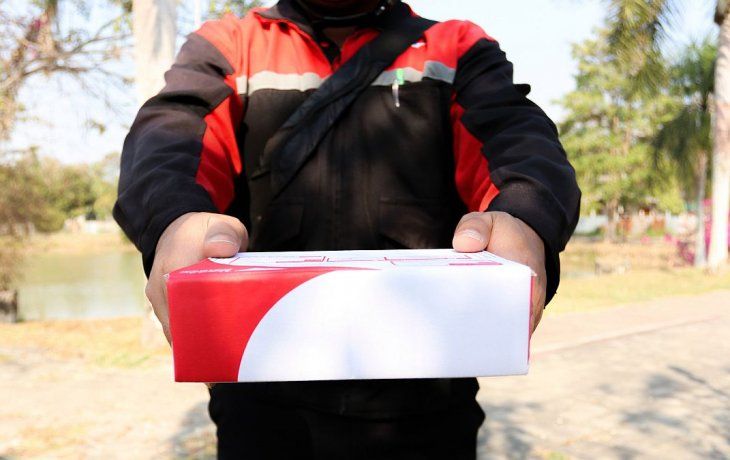 El delivery no cumplió con reglas básicas a la hora de manejar comida.