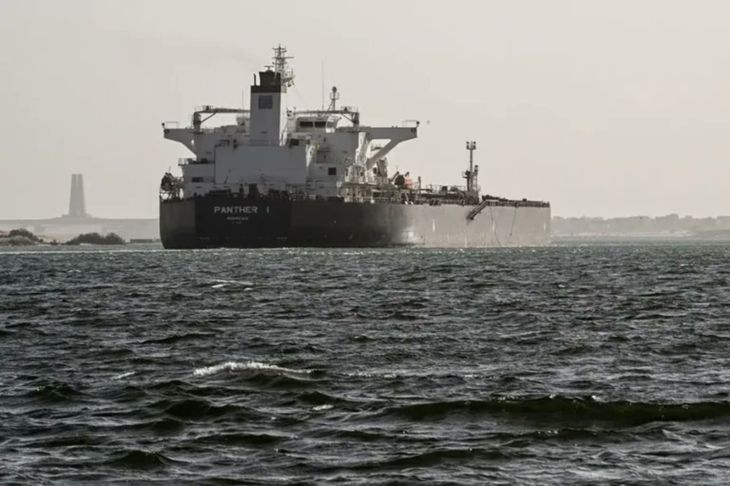 La ruta ártica permite evitar el Canal de Suez y el mar Rojo, donde hubo ataques contra buques comerciales. La ruta ártica permite evitar el Canal de Suez y el mar Rojo, donde hubo ataques contra buques comerciales.
