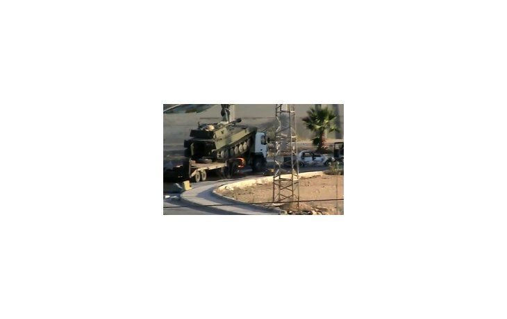 La batalla por el control de Alepo comenzó con el lanzamiento de una ofensiva terrestre del Ejército.