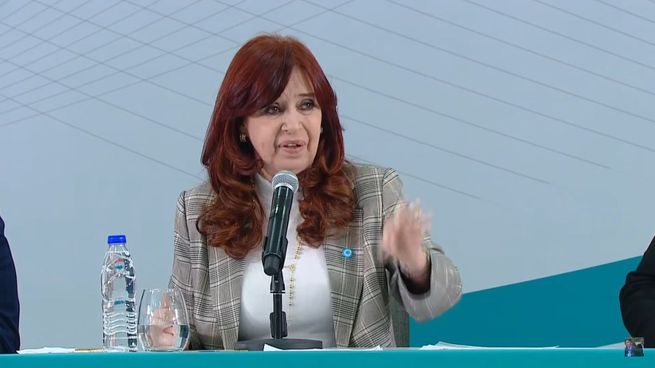 Cristina Kirchner fue distinguida con el título Honoris Causa de la Universidad Nacional del Oeste.