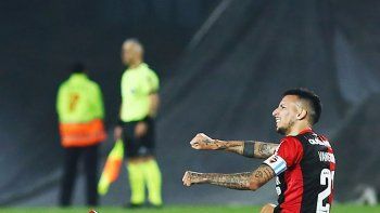 leonel vangioni fue operado con exito y estara fuera de las canchas por seis meses