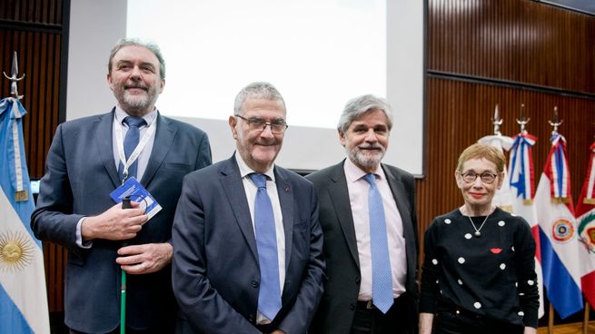 Con la visita del Premio Nobel de Física 2012, Serge Haroche, finalizó la Semana Internacional de Ciencia y Tecnología.