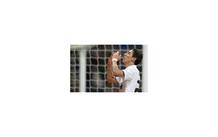 Ángel Di María festeja su gol.