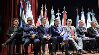 La mayoría de los gobernadores ganó las elecciones provinciales. La mayoría de los gobernadores ganó las elecciones provinciales.