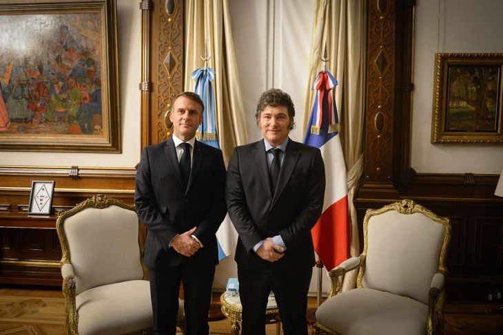 Macron en su visita a la Argentina el a&ntilde;o pasado, junto a Milei en la Casa Rosada.
