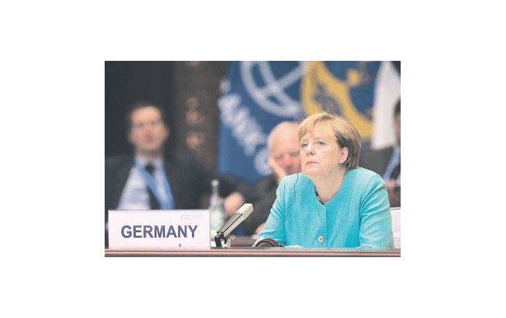 ámbito.com | en otra cosa. Angela Merkel romperá hoy con una tradición de la política alemana y comentará asuntos domésticos desde el exterior, en este caso China. El ascenso de la ultraderecha pone en crisis su Gobierno.