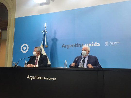 Alberto Fernández y Ginés González García.
