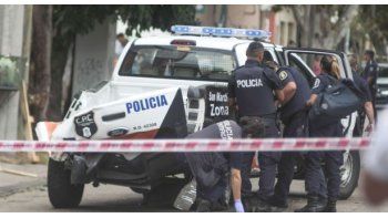El patrullero en el que viajaban los dos agentes fue peritado y su velocímetro marcaba 143 kilómetros por hora al momento del choque.