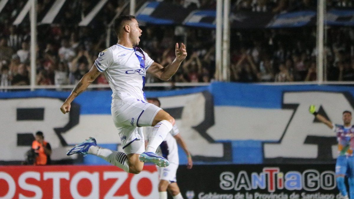 Godoy Cruz shines in the League Cup