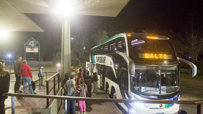 El número de pasajeros que eligió la ruta Punta del Este - Salto, dos polos turísticos de Uruguay, creció un 20% interanual en diciembre de 2023.
