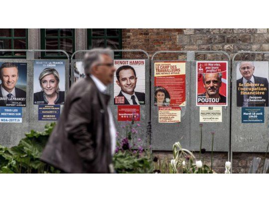 En estado de emergencia, Francia elige nuevo presidente