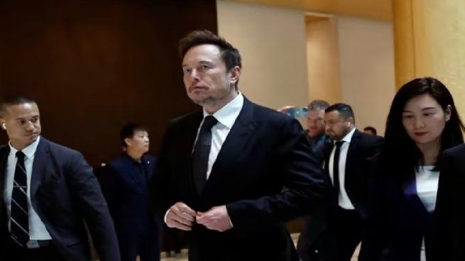 Elon Musk en sorpresivo viaje a China.&nbsp;