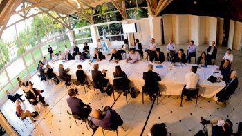 la tarde en olivos para anuncio de medidas
