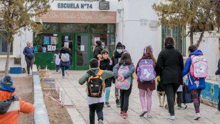 La vuelta a clases en Neuquén se vio postergada por un paro de 48 horas.