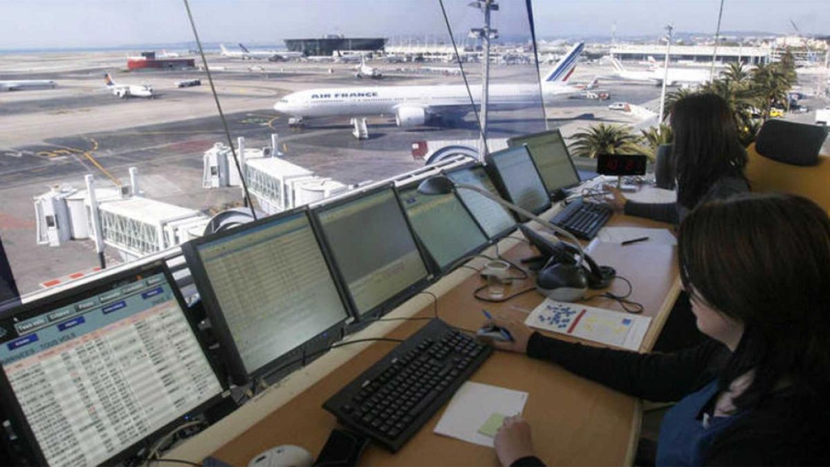 Air traffic controllers do not rule out resuming force measures after a court decision