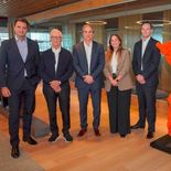 La presentación se realizó en las oficinas de one618 y contó con la participación de Eduardo Costantini, fundador y presidente; Juan Martín Monge Varela, CEO de one618 Asset Management; Roberto Silva, presidente de la CNV; y directivos de BlackRock, junto a portfolio managers, analistas de Research, clientes y otras autoridades del mercado financiero. La presentación se realizó en las oficinas de one618 y contó con la participación de Eduardo Costantini, fundador y presidente; Juan Martín Monge Varela, CEO de one618 Asset Management; Roberto Silva, presidente de la CNV; y directivos de BlackRock, junto a portfolio managers, analistas de Research, clientes y otras autoridades del mercado financiero.
