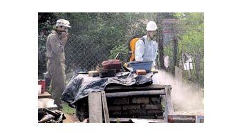 Se intensificanlos trabajos defumigación enlas zonasperiféricas delas distintasprovinciasafectadas por laenfermedad.