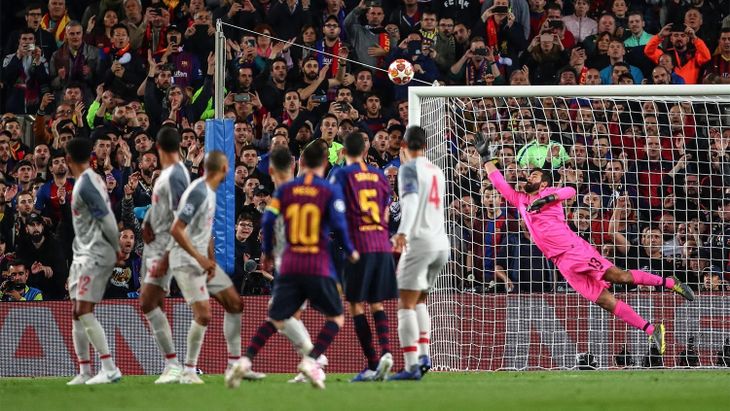 Gol de tiro libre de Lionel Messi frente al Liverpool en la semifinal de la Champions League 2019.